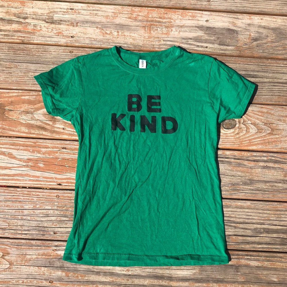 Green BE KIND shirt (tultex) | M